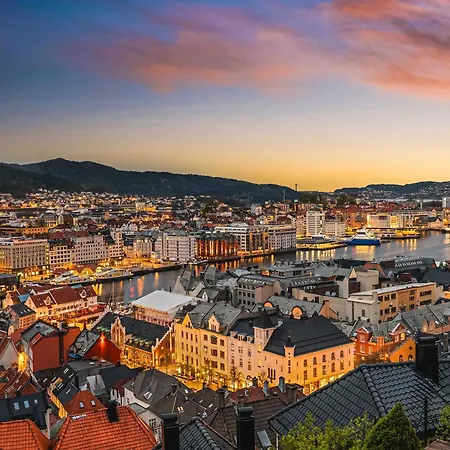 Dinbnb - History Meets Modern I 3-story House 度假居 *