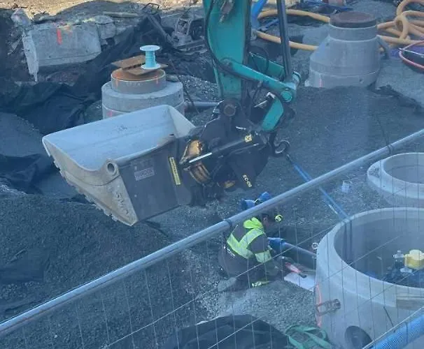 Dinbnb - History Meets Modern I 3-story House