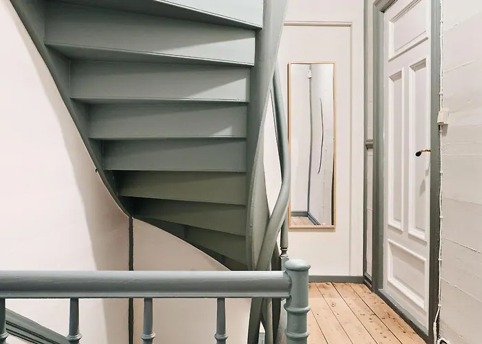 Dinbnb - History Meets Modern I 3-story House * Берген